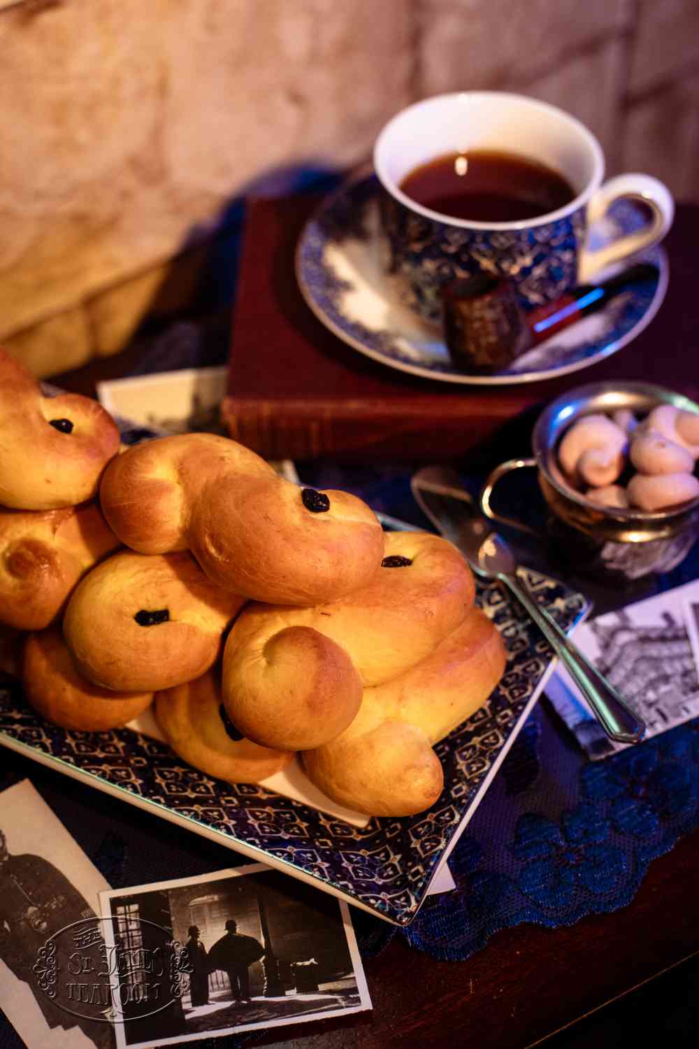 Carry Out Fine Dining Albuquerque - Sherlock Holmes Theme - Saffron Breads